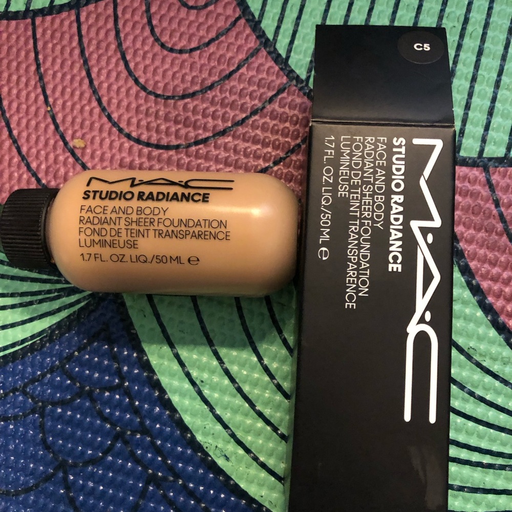 Studio Radiance Face and Body Radiant Sheer Foundation